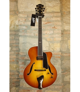 EASTMAN AR805CE Archtop -...