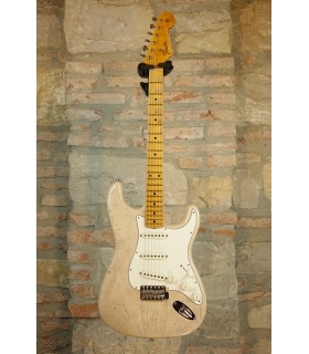 FENDER CUSTOM SHOP...