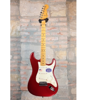 FENDER Stratocaster...