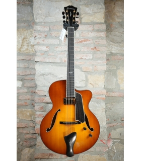 EASTMAN AR805CE Archtop -...