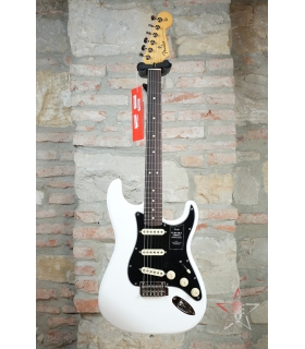 FENDER Stratocaster Player...